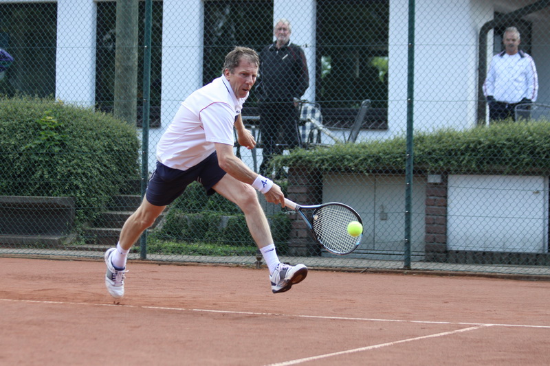 Hans Weshalowski spielt für Veert an Position eins in der Niederrheinliga.