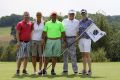 Der Promi-Flight beim GvT-CharityCup (v.l.): Velberts Clubpräsident Nils Wormland, Monic Frank, Sven Ottke, Organisator Rainer von Thun und Sandra Kiriasis.